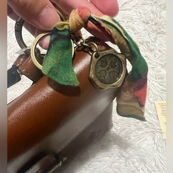 Patricia Nash Convertible Backpack - NWOT - Picture 3 of 9